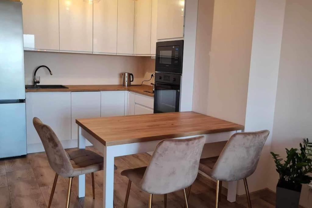 Ferienwohnung Mily, Nowy, Luksusowy Apartament Przemyśl Exterior foto